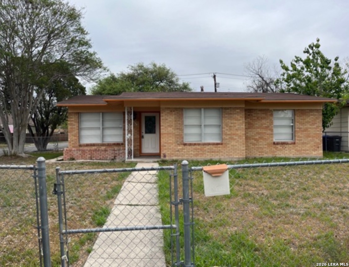 2139 Babs Drive — photo