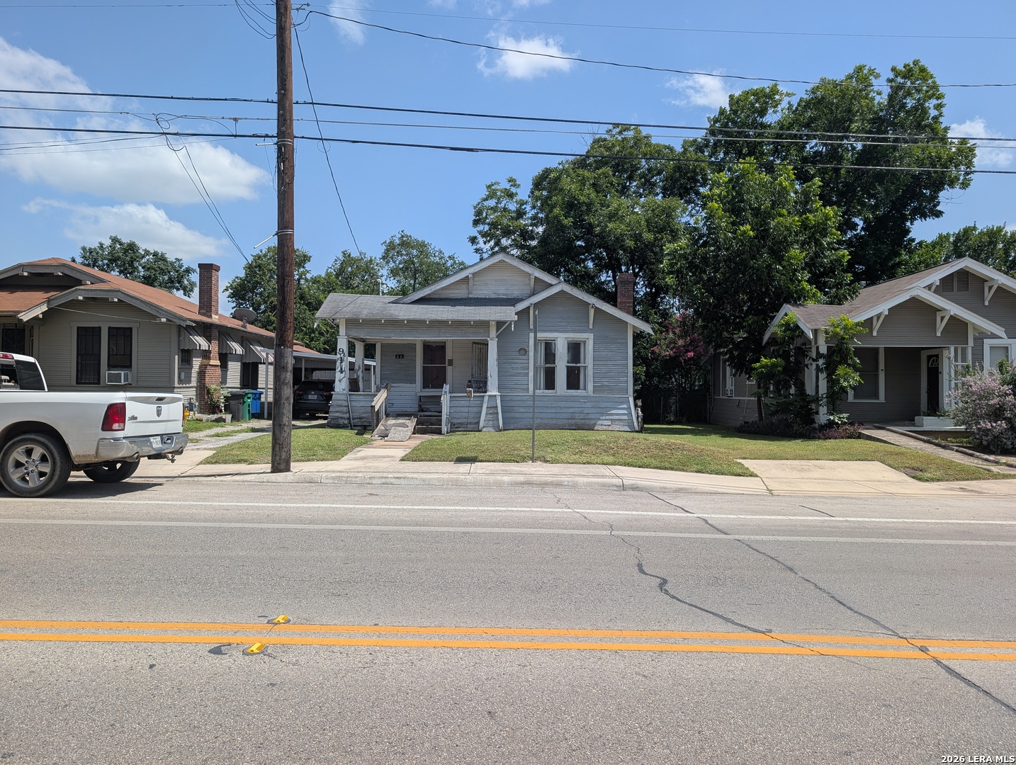 914 E Grayson Street — photo