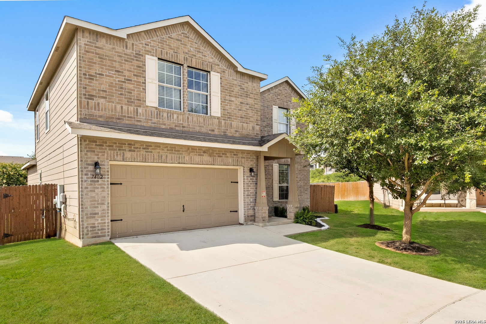7402 Derby Vis — photo