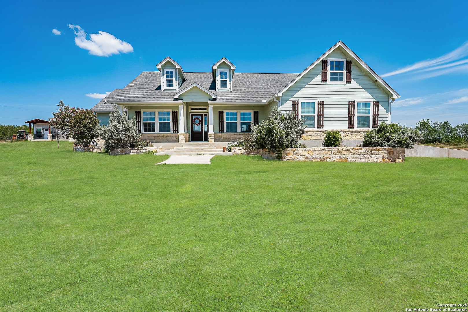 7315 New Sulphur Springs Road — photo