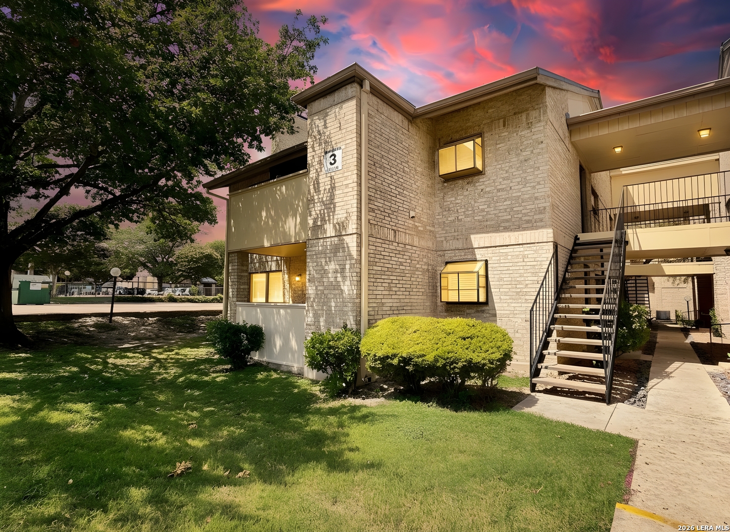 11843 Braesview 315 — photo