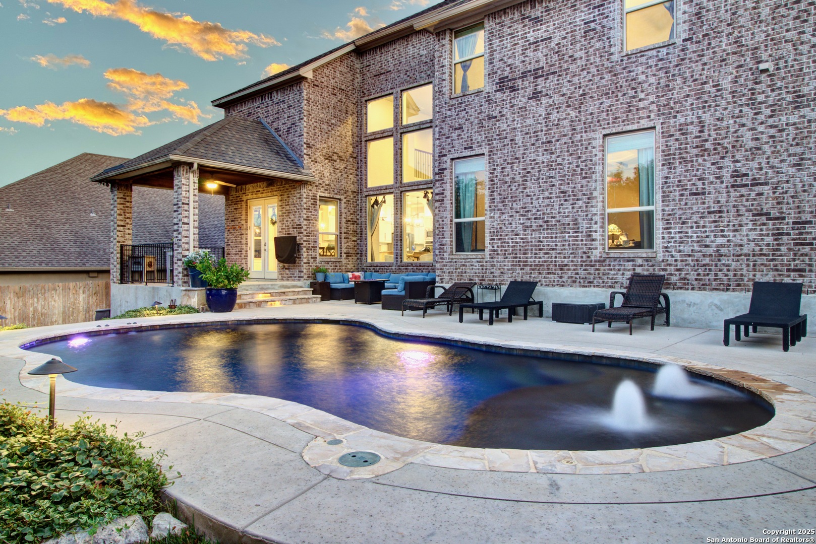 28518 Tristant Ridge — photo