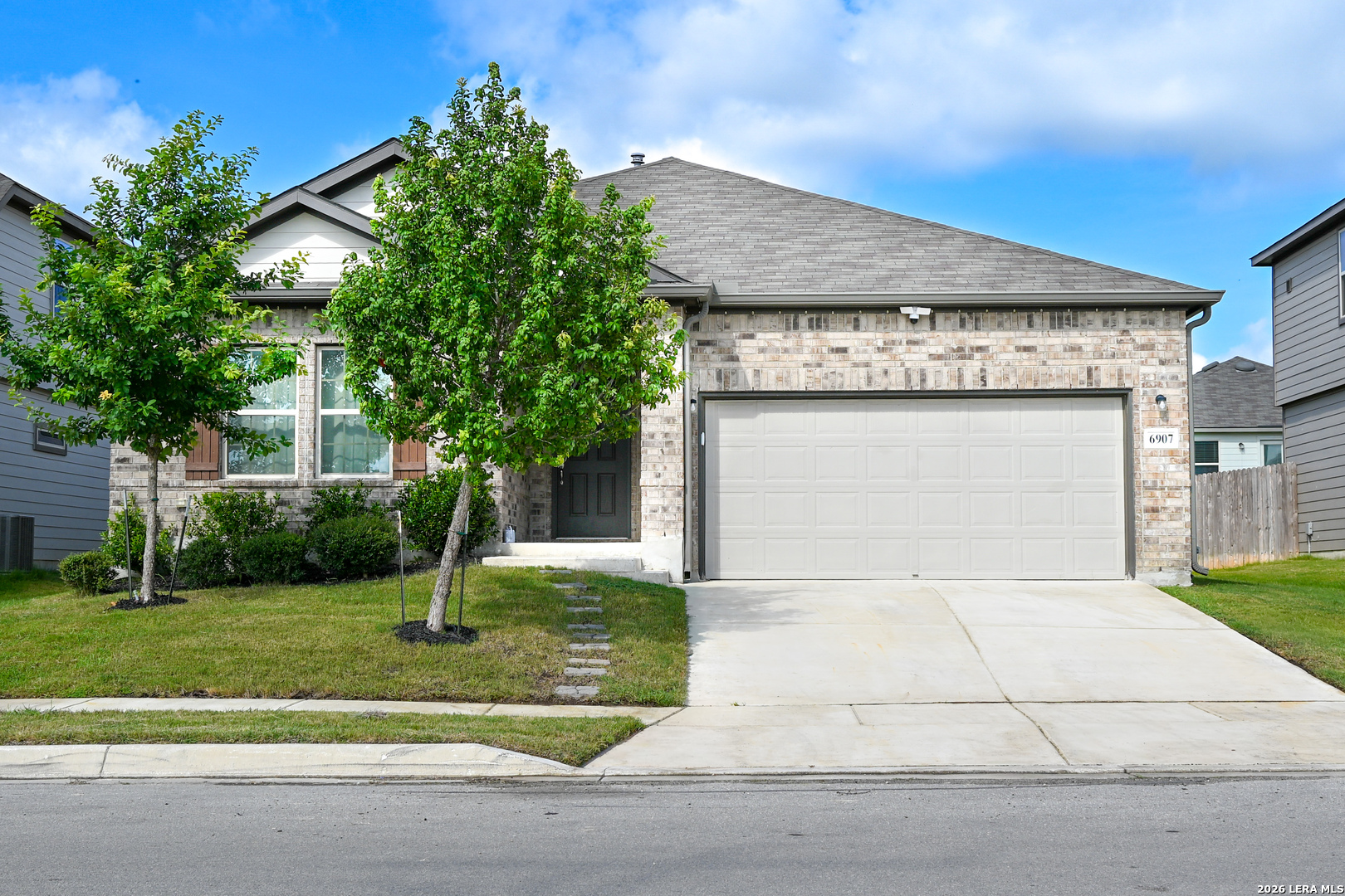 6907 Titan Park — photo