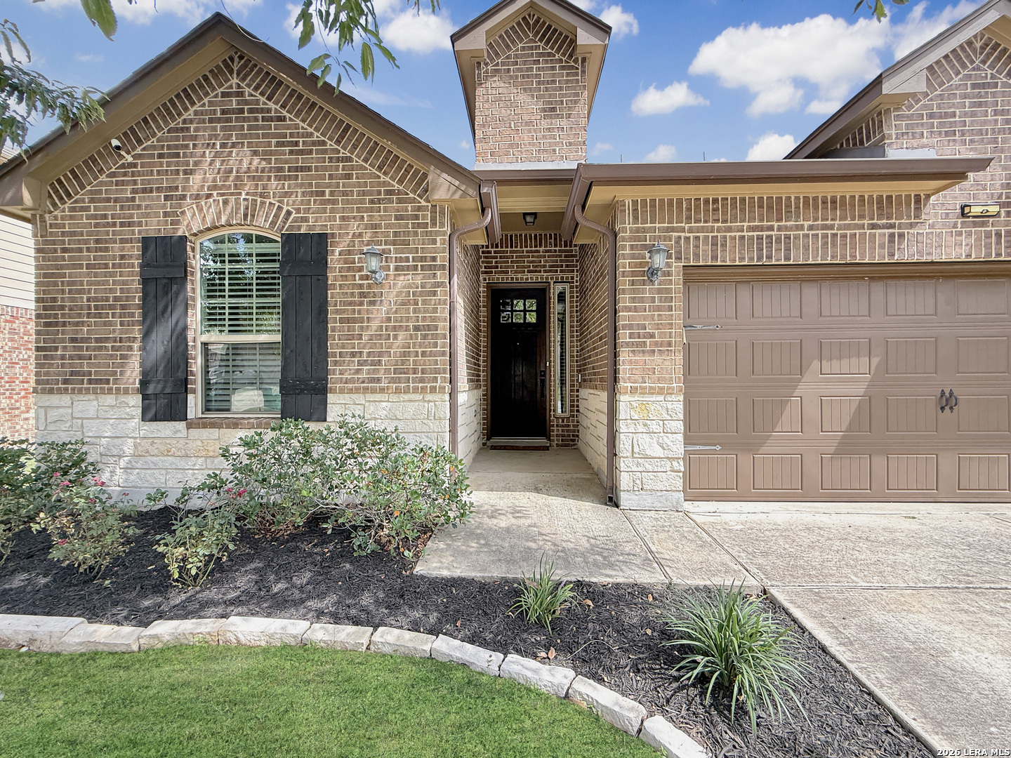 8720 Indian Bluff — photo