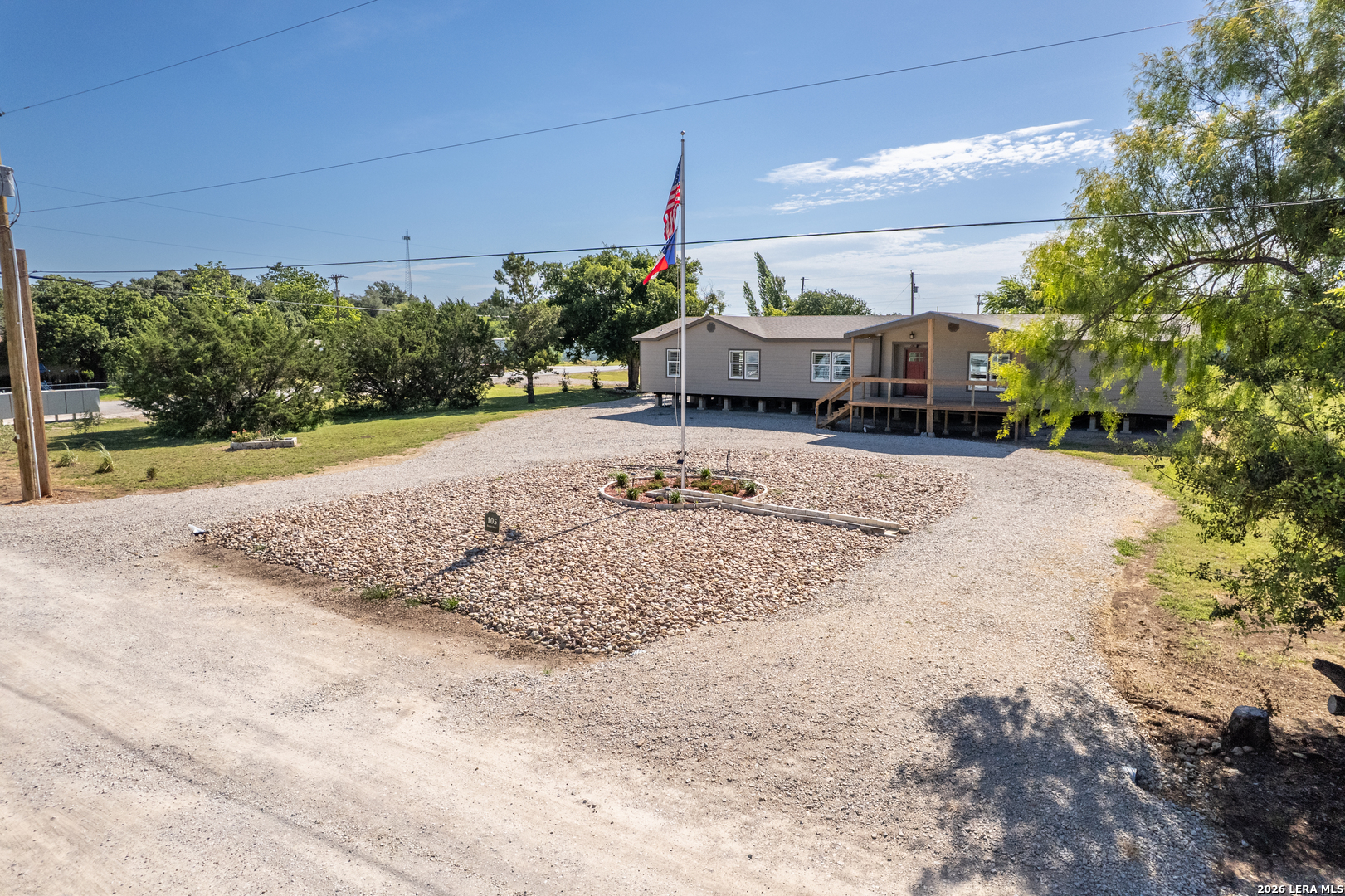 105 Boyett Drive — photo