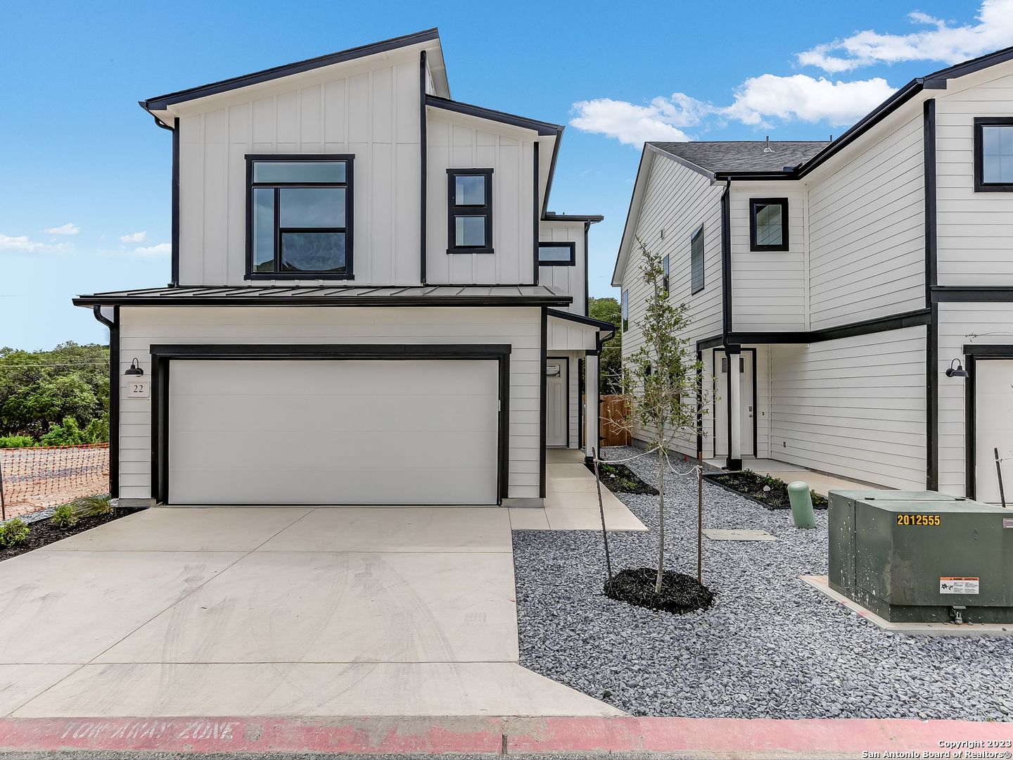 16011 Babcock Road — photo