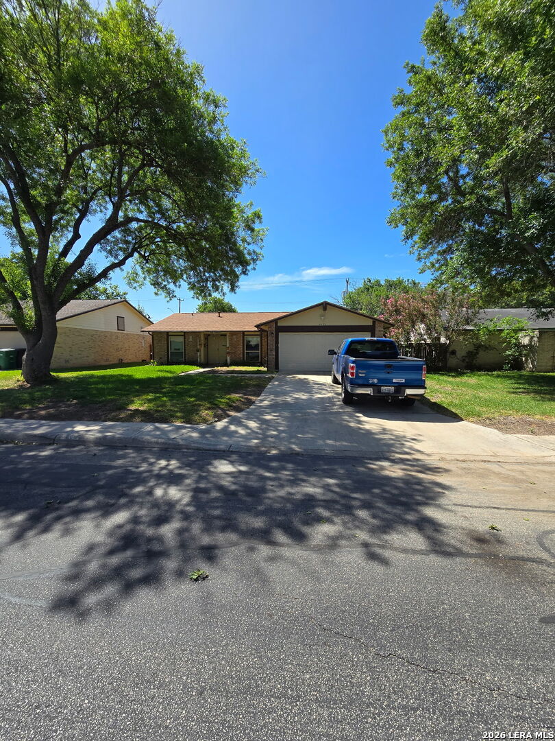 4626 Wetz Drive — photo