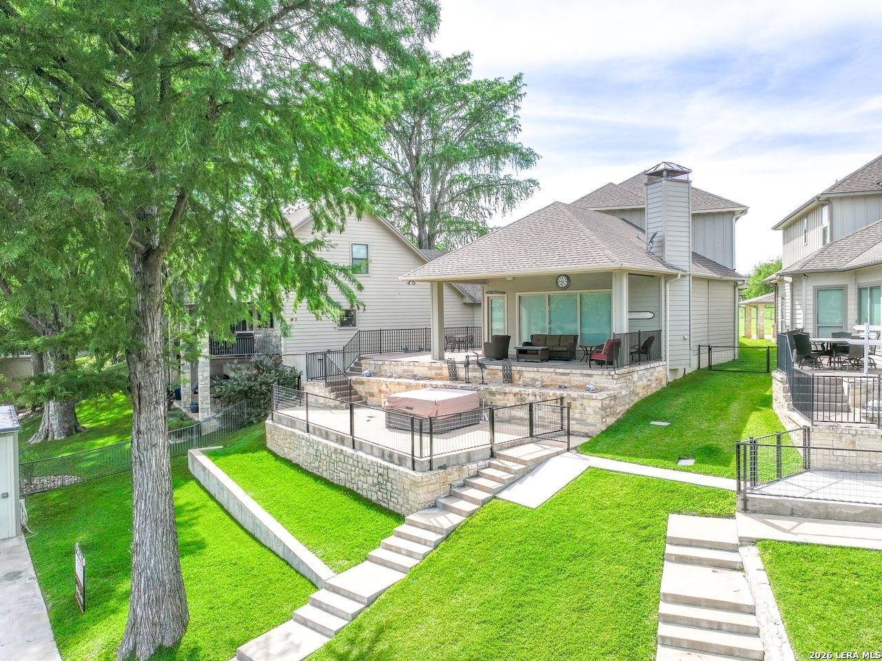 2228 Williams Lakeshore — photo