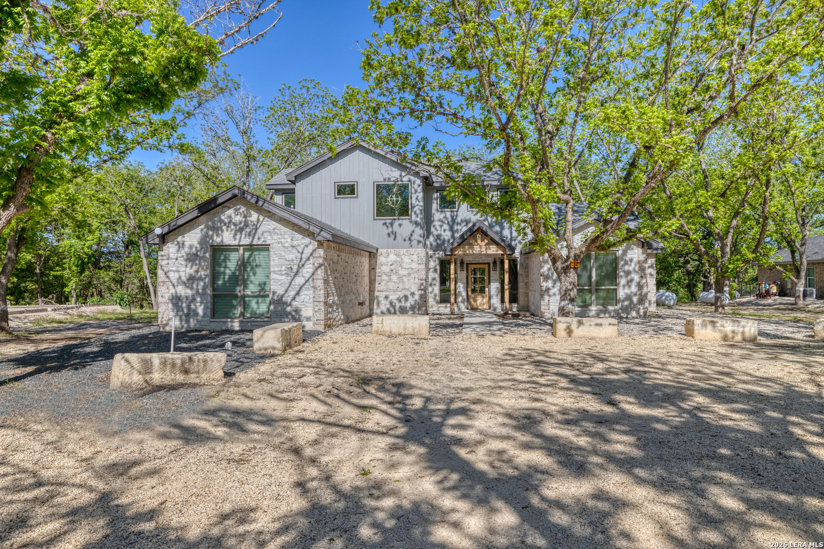 422 Red Wright Road, Leakey, TX 78873 — photo 2