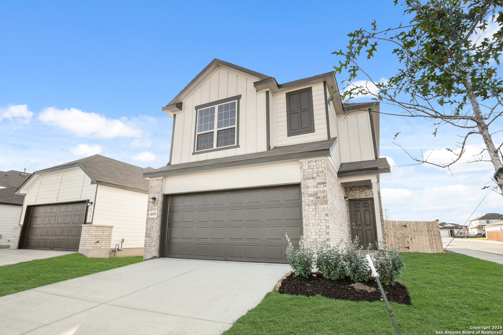 4939 Blue Ranch — photo