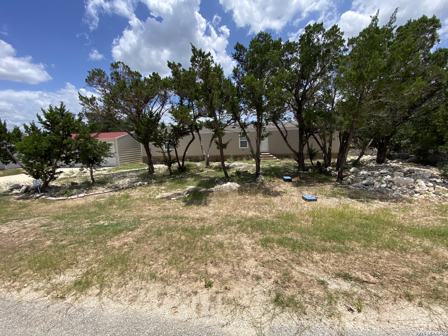 846 Inglewood Drive — photo