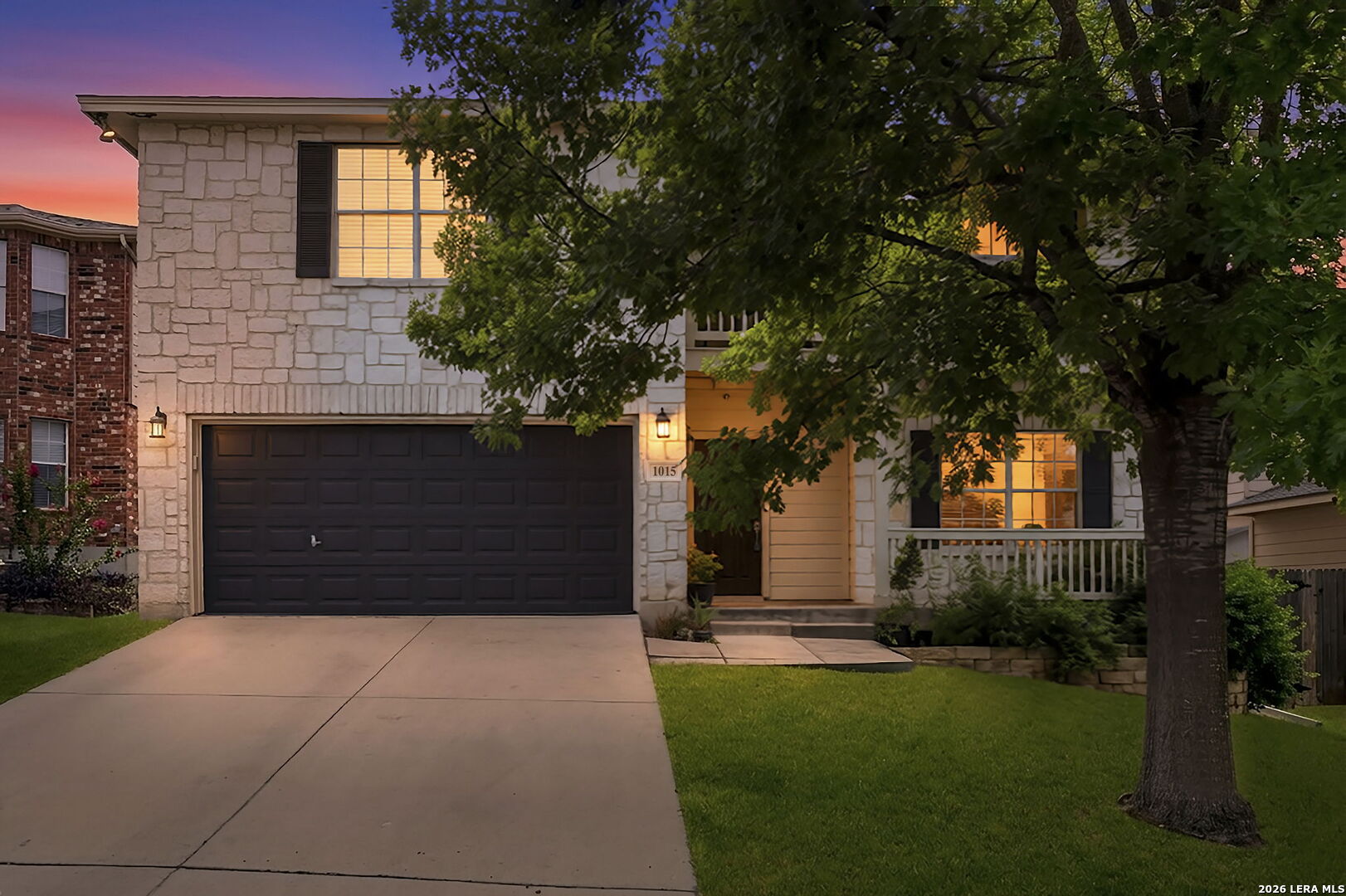 1015 Magnolia Bnd — photo