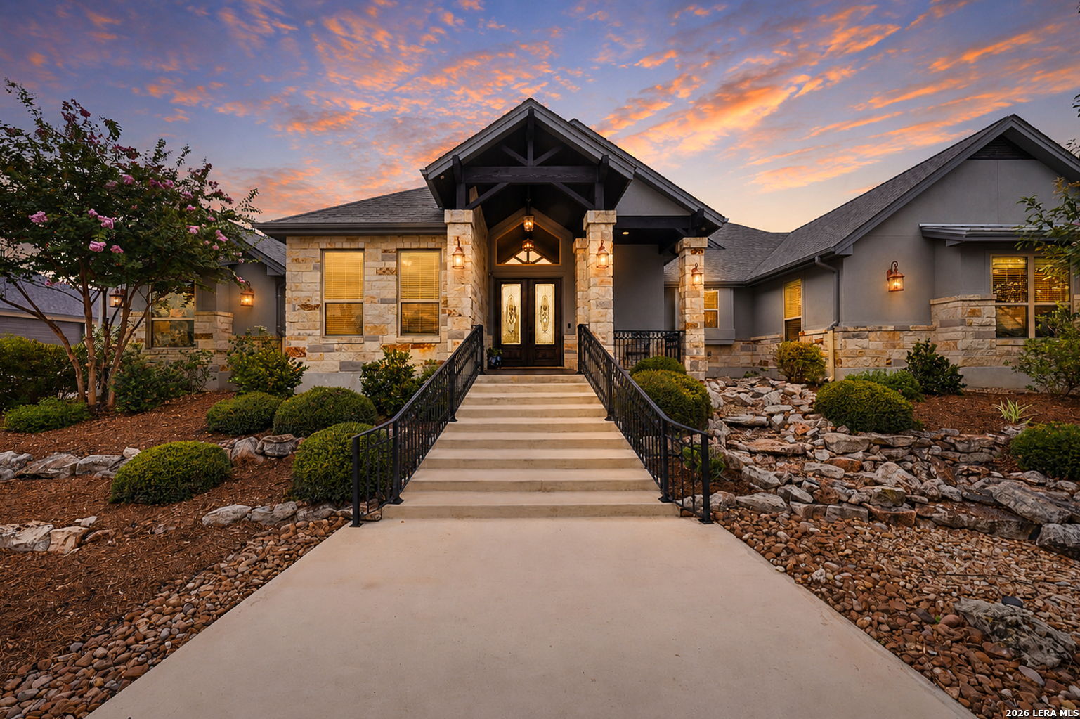 323 Curvatura — photo