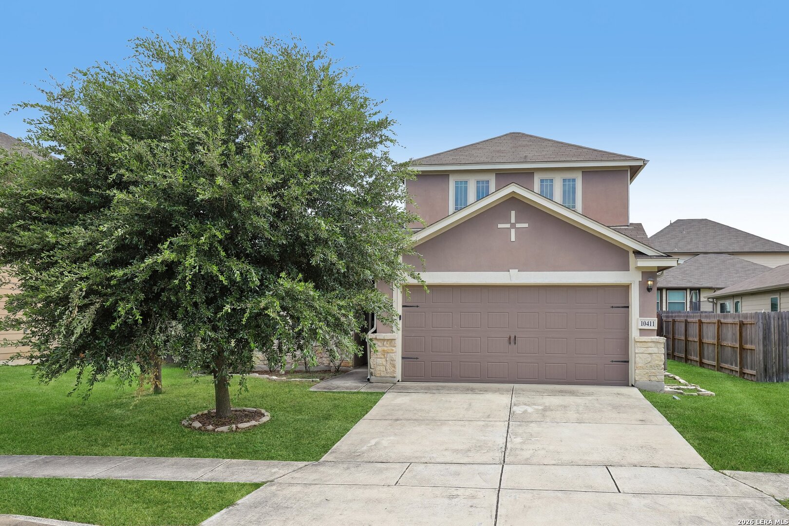 10411 Queensland Way — photo