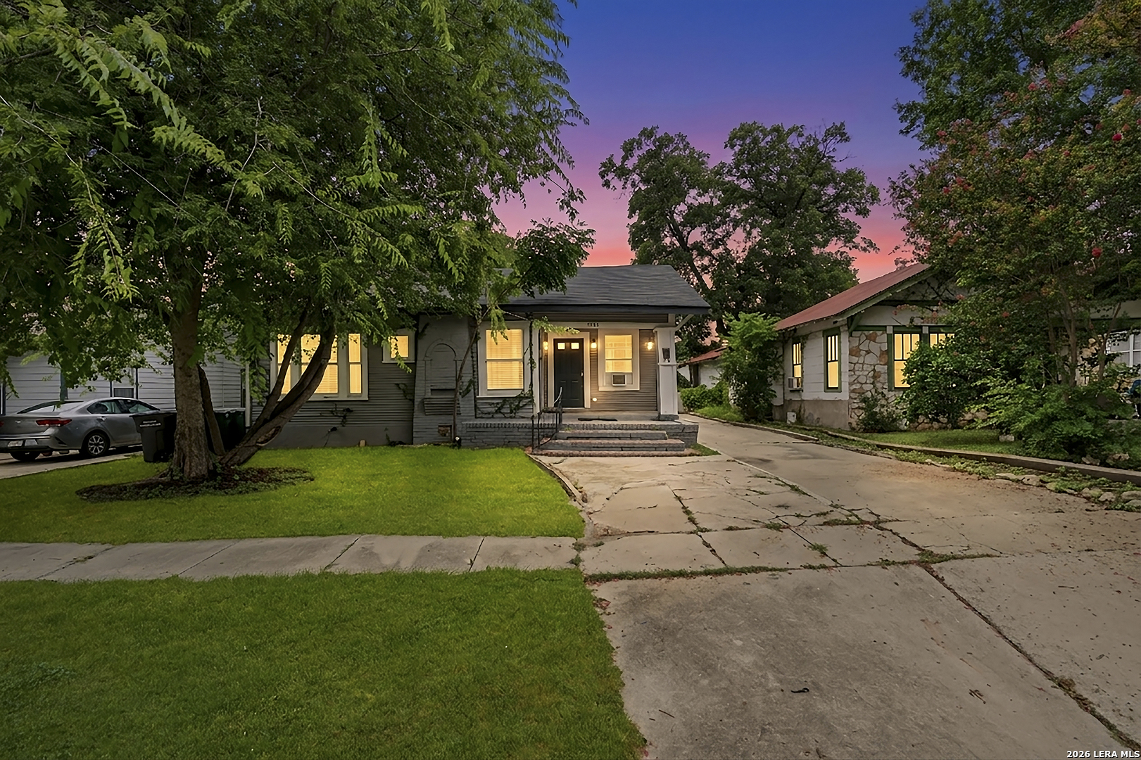 1311 W French Place — photo