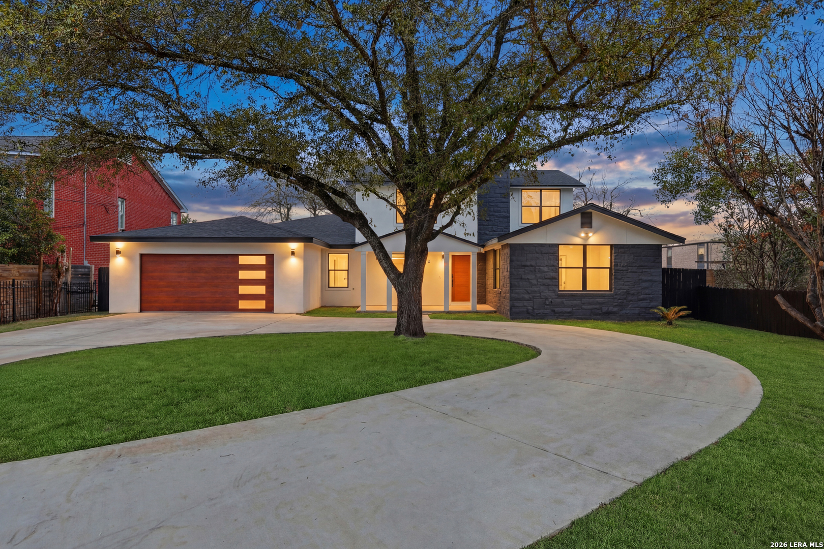 319 E Terra Alta Drive — photo