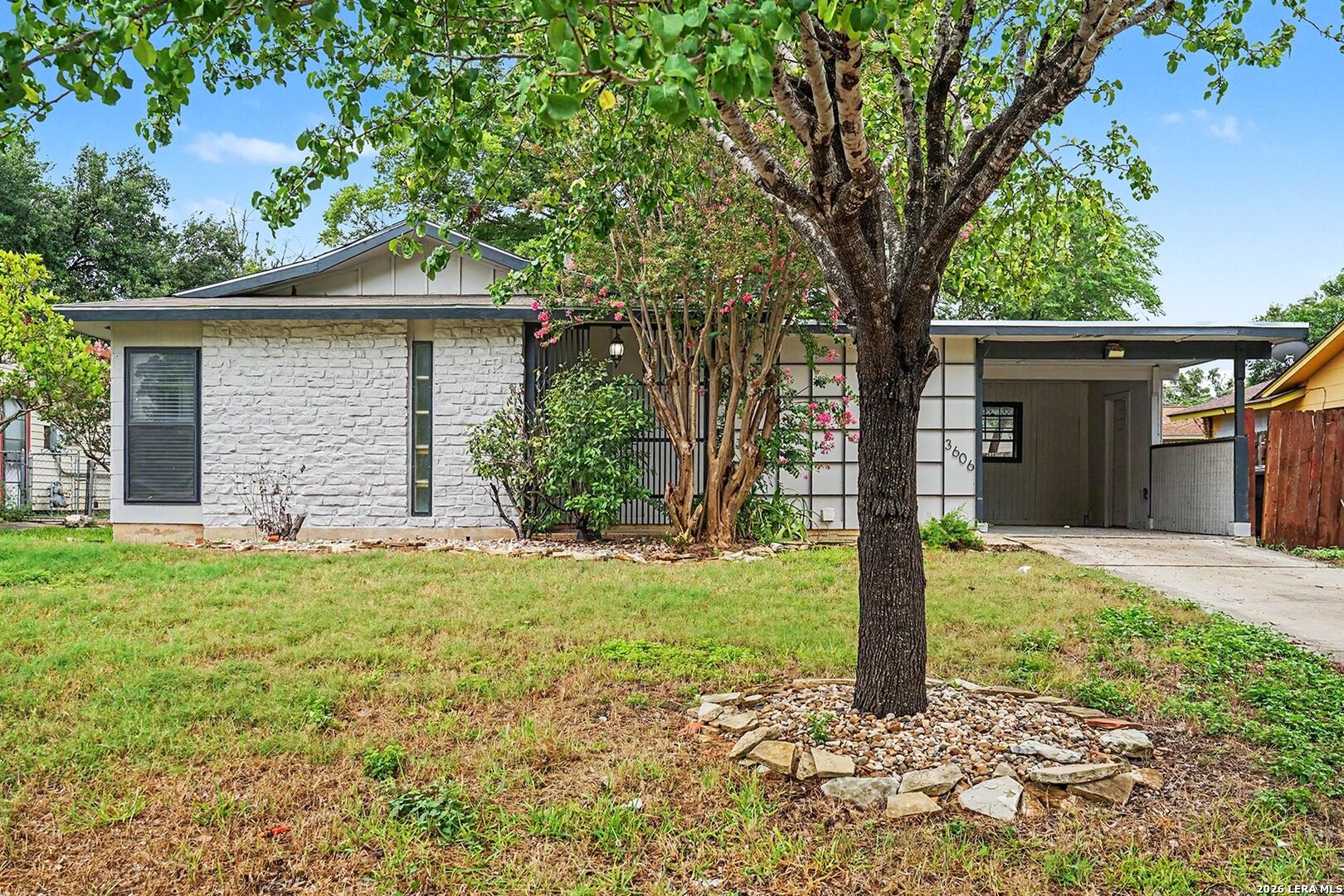 3606 Versailles Drive — photo