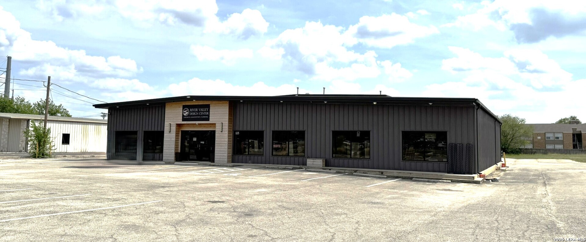 1225 E College — photo