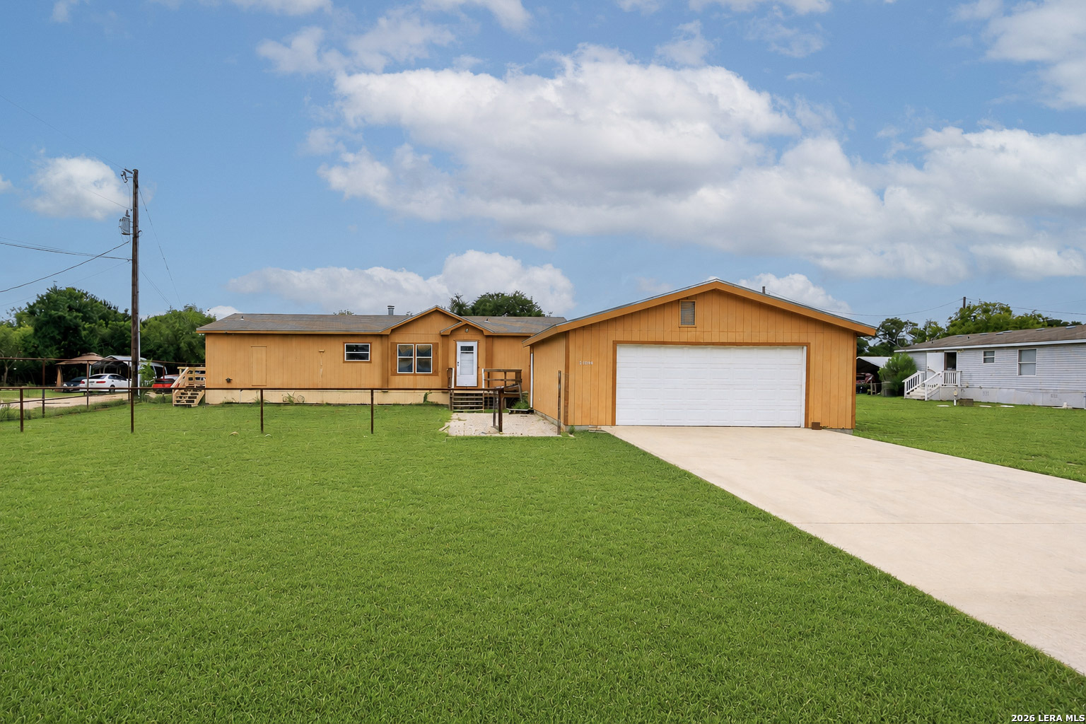 5004 Apache Moon, Spring Branch, TX 78070 — photo 2