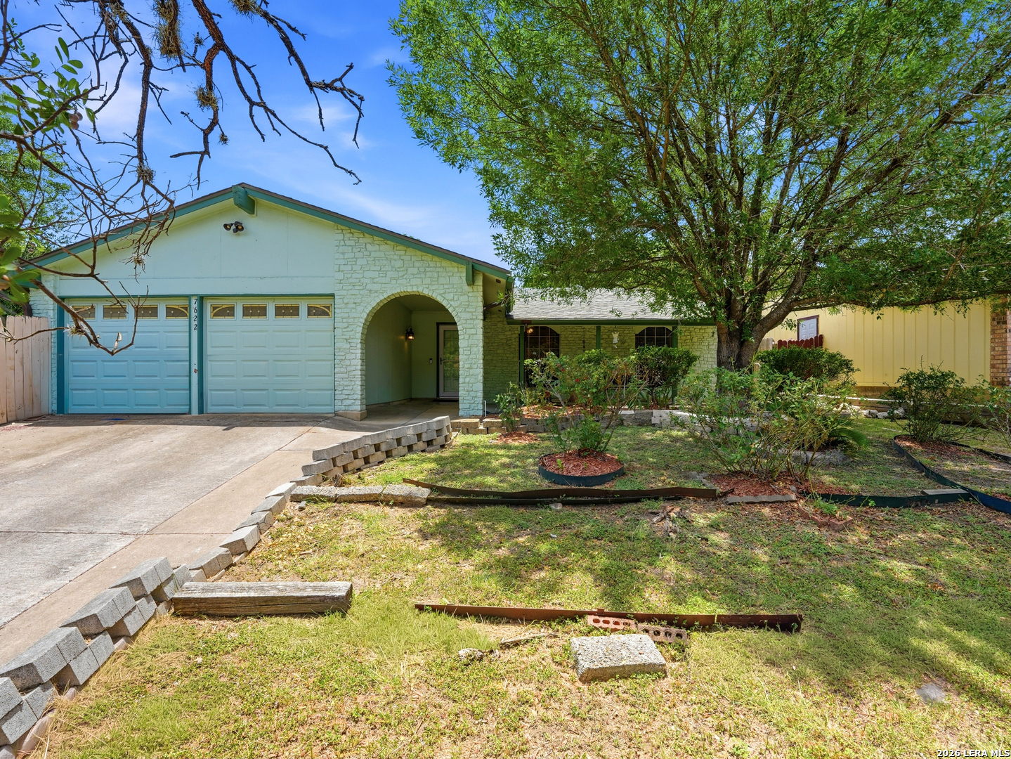 7622 Pipers Lane — photo