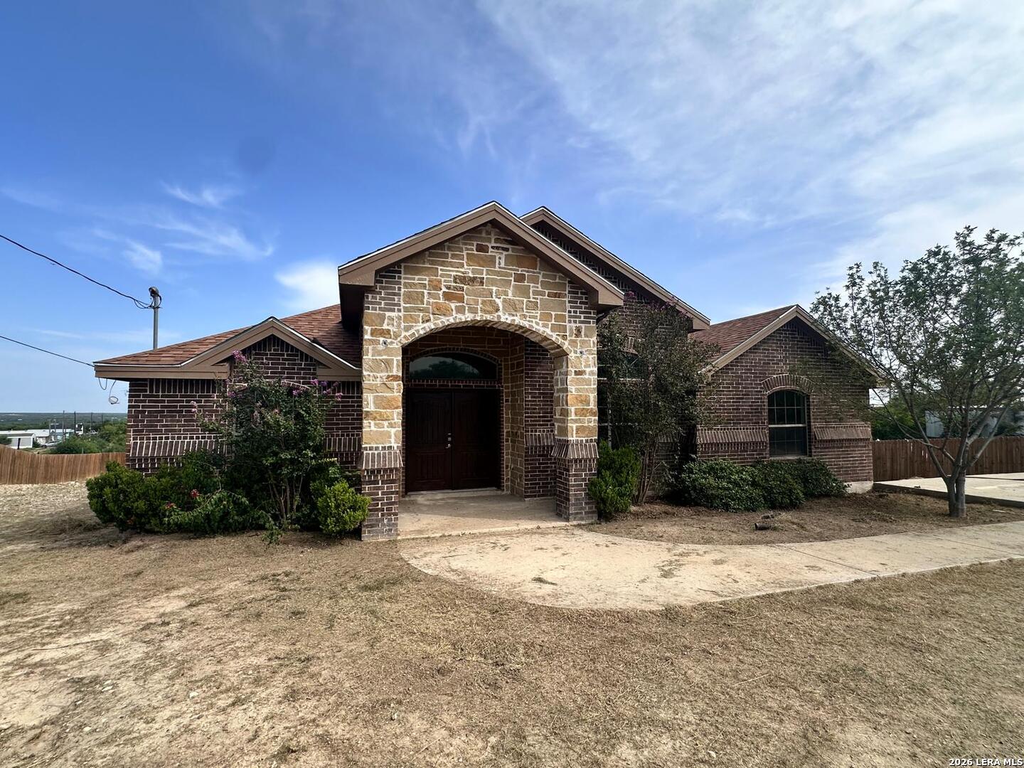 218 View Drive, Eagle Pass, TX 78852 — photo 2