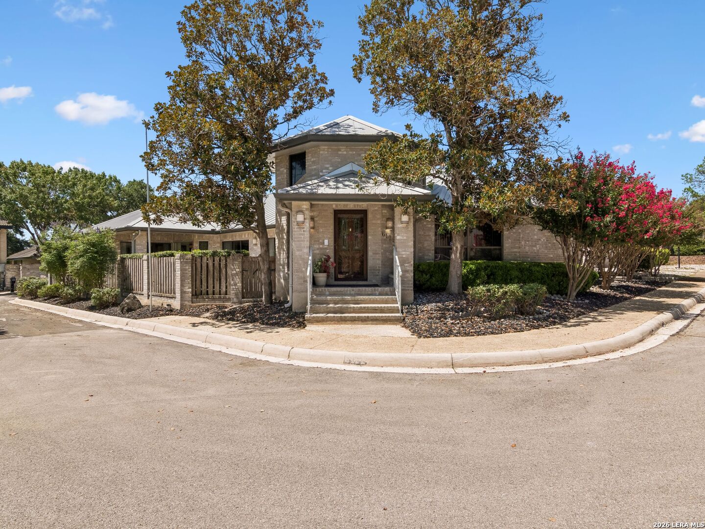 6122 Windy Knoll — photo