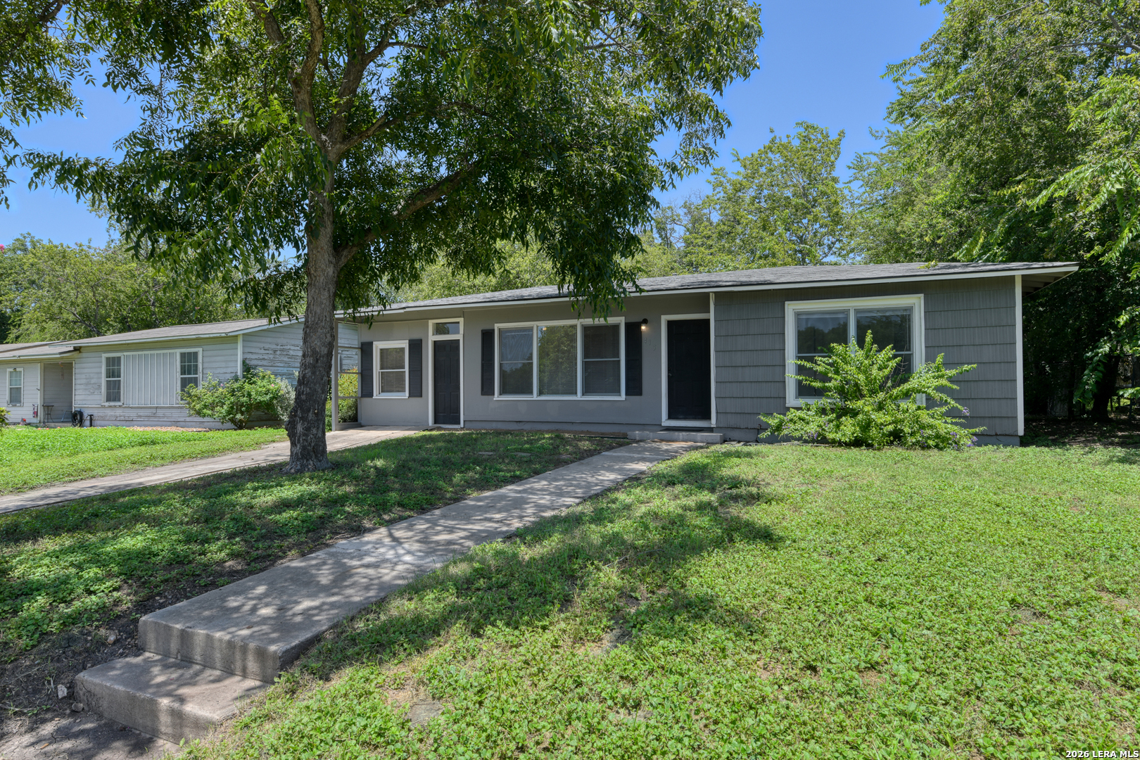 415 Byrnes Drive — photo