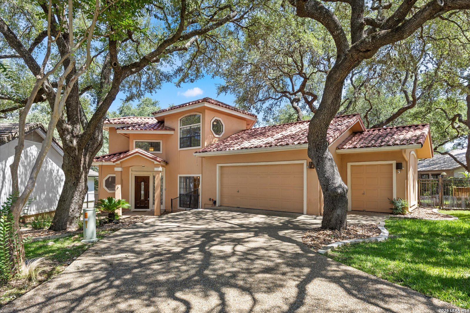 29332 Summit Ridge Drive, Fair Oaks Ranch, TX 78015