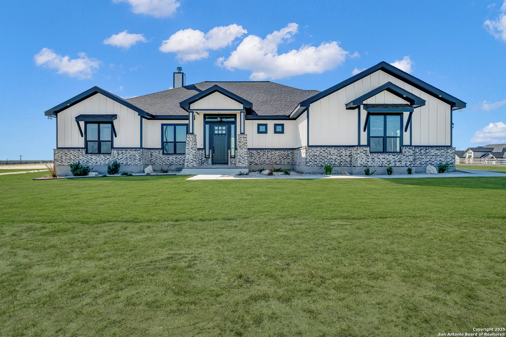 158 Estates Drive — photo