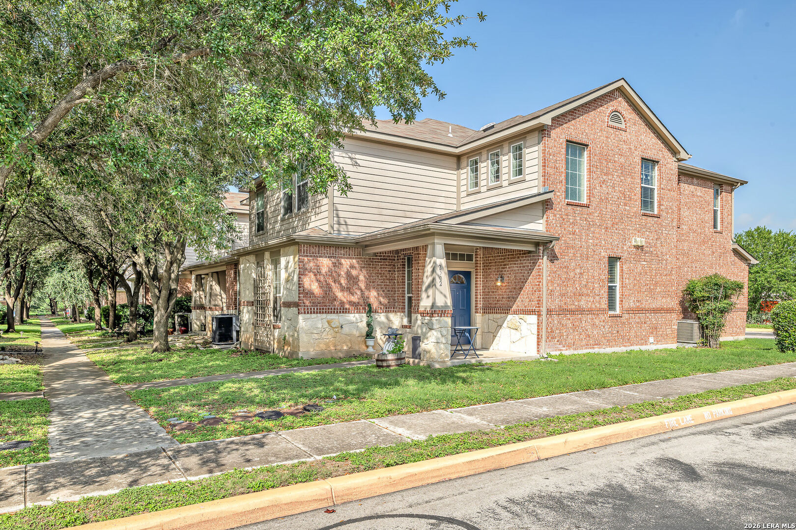 2502 Grayson Circle — photo