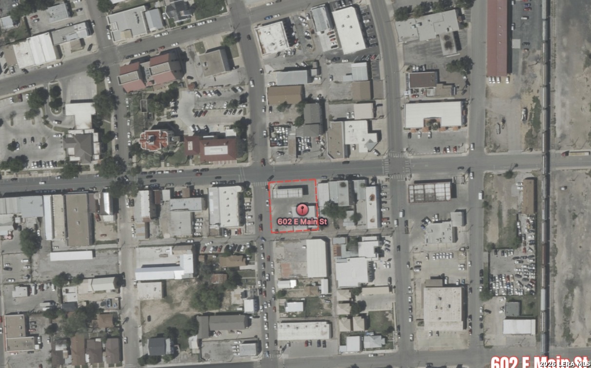 602 E Main Street, Eagle Pass, TX 78852 — photo 2