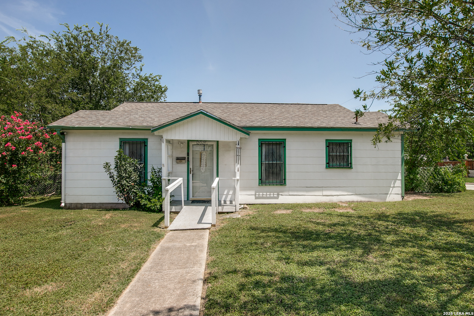 202 Waugh Street — photo