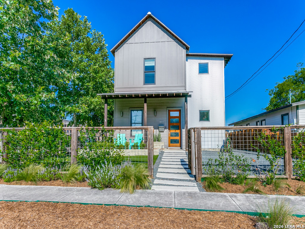 1103 N Pine Street — photo