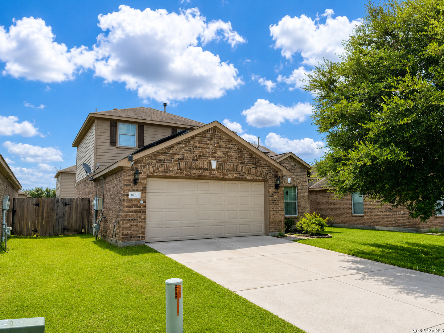 10221 Jewel Court — photo