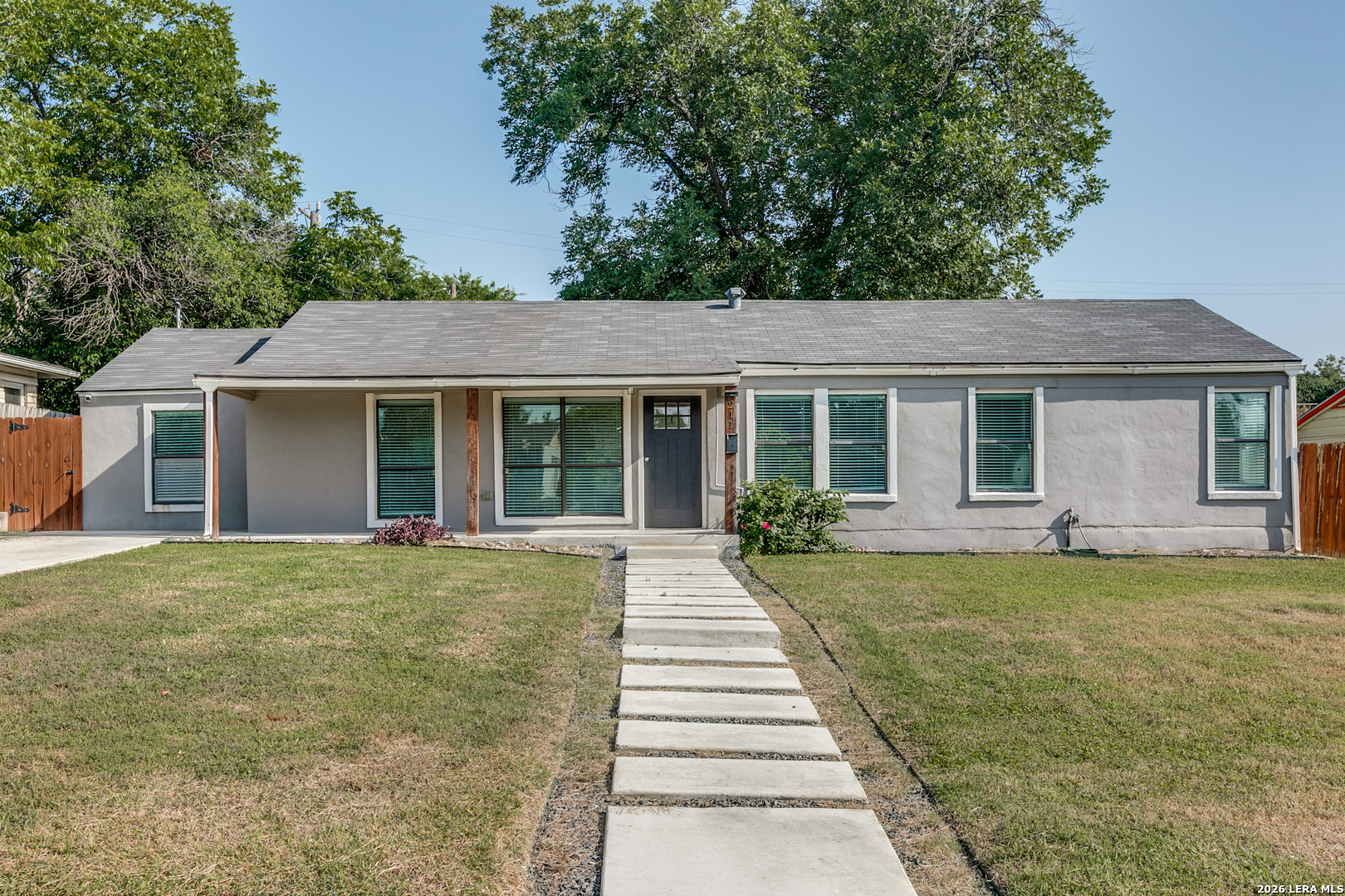 211 Beverly Drive — photo