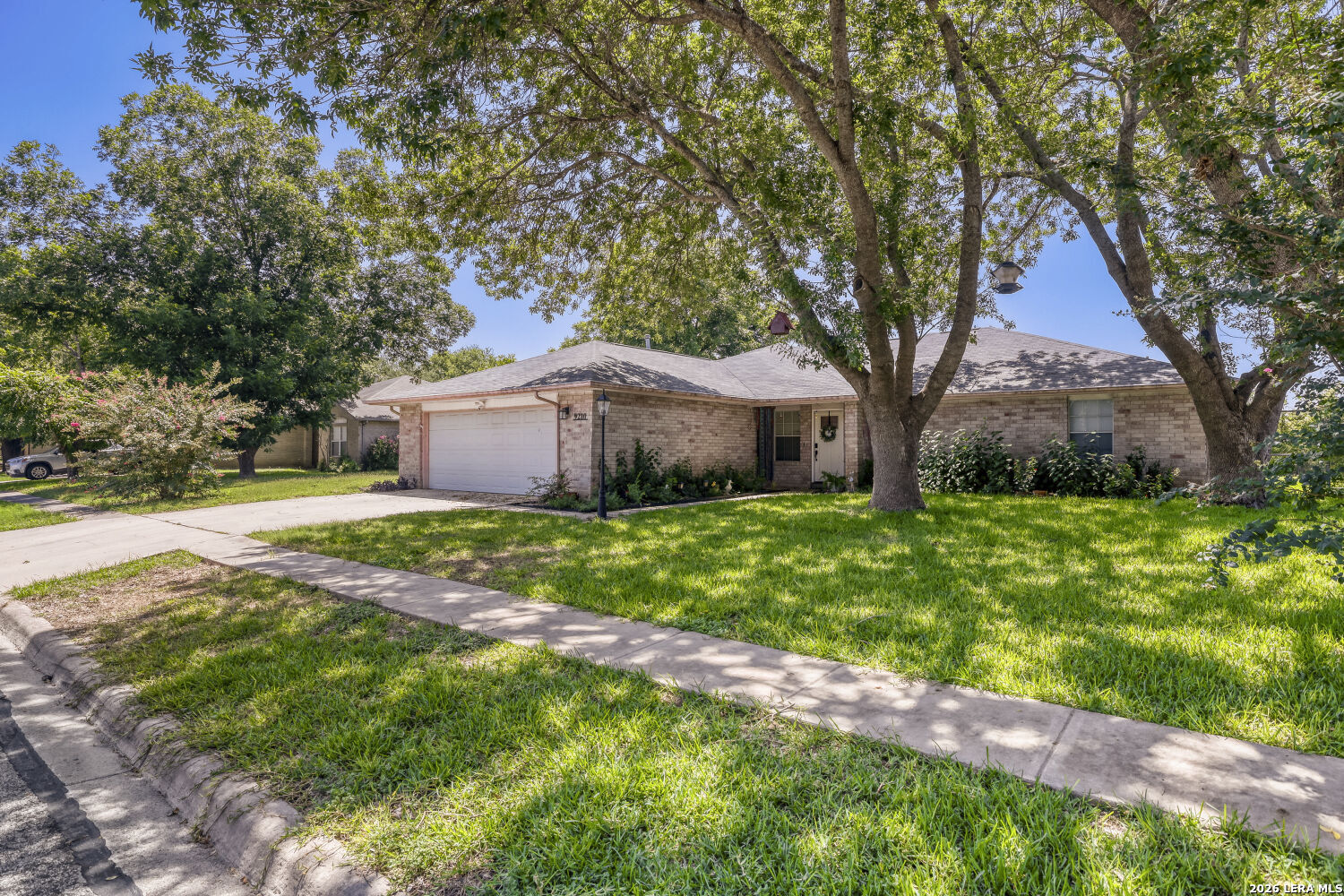 9210 Shadow Lawn Circle — photo