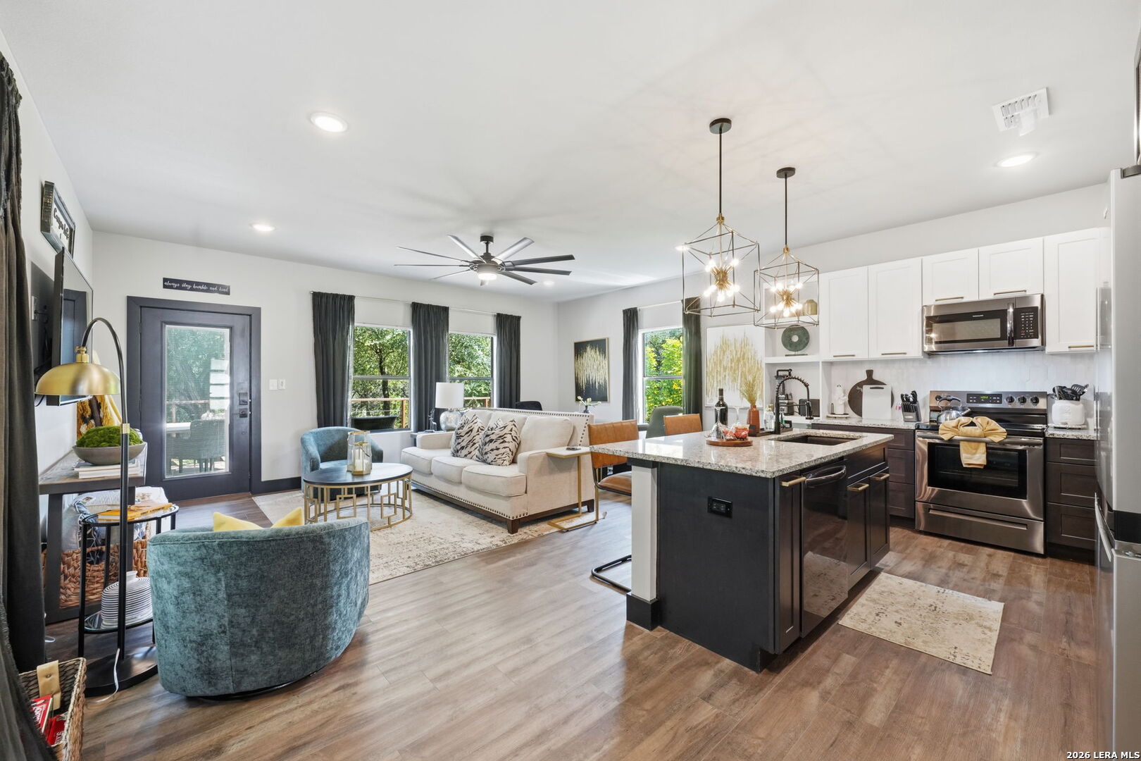 713 Firefly Drive — photo