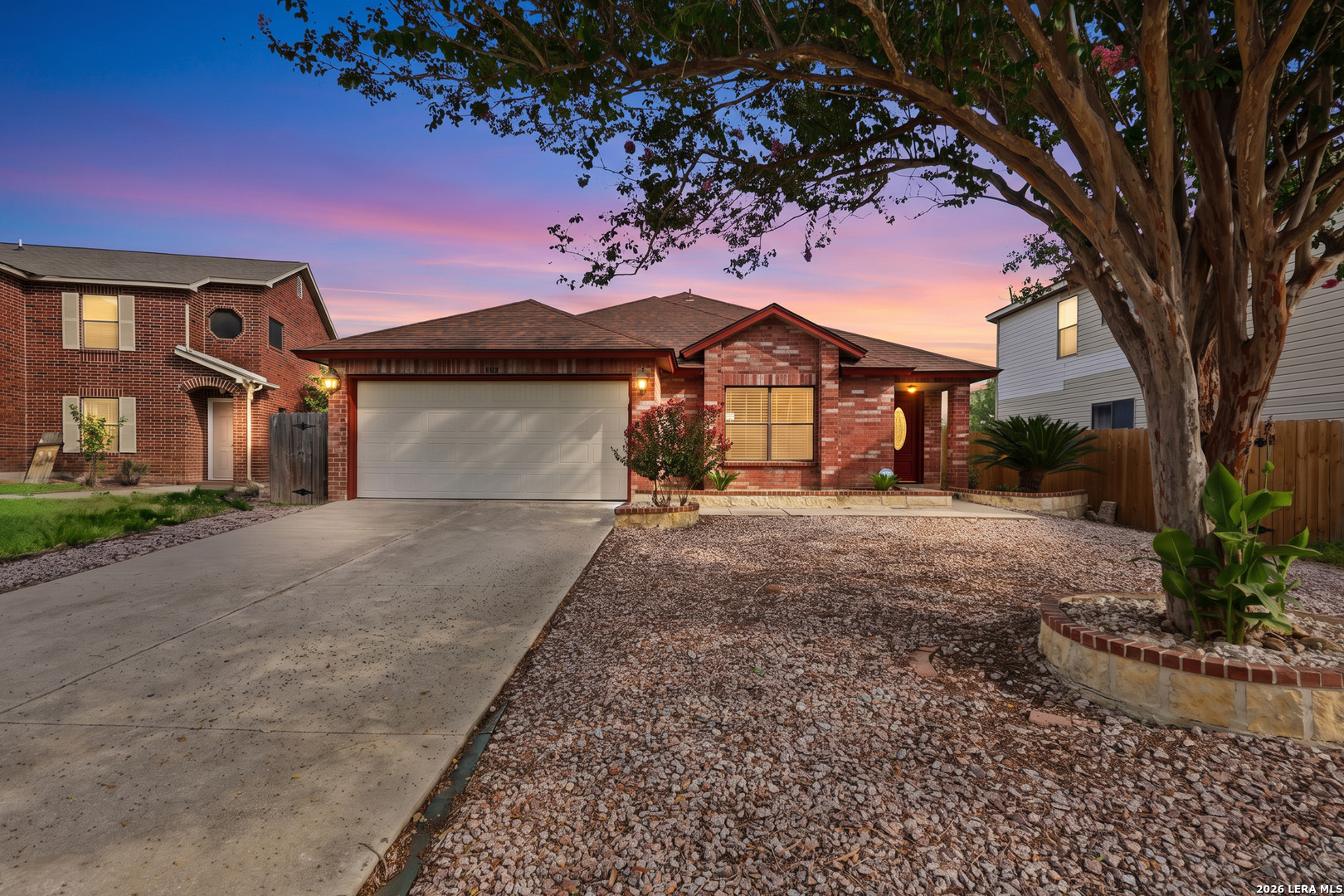 7807 Pecan Hts — photo