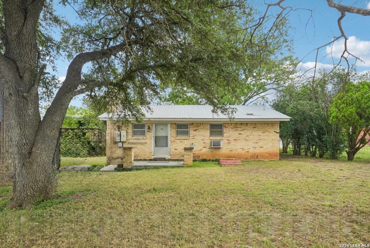 1620 Cavett Street — photo