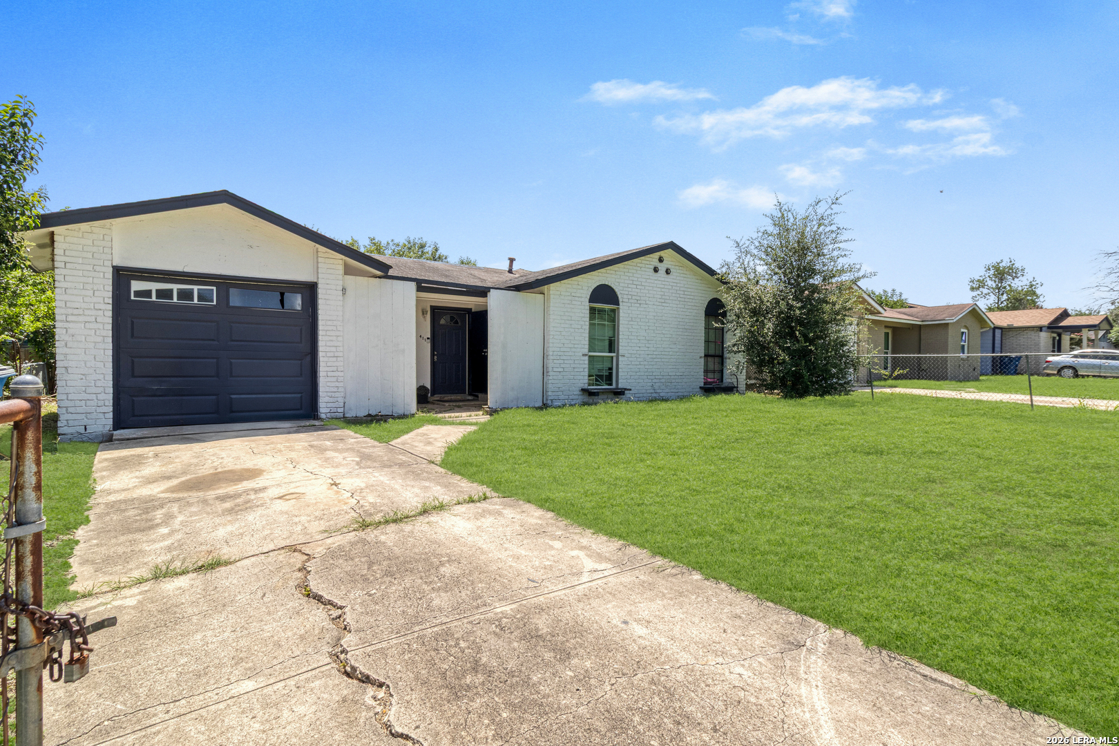 411 Samuel Drive — photo