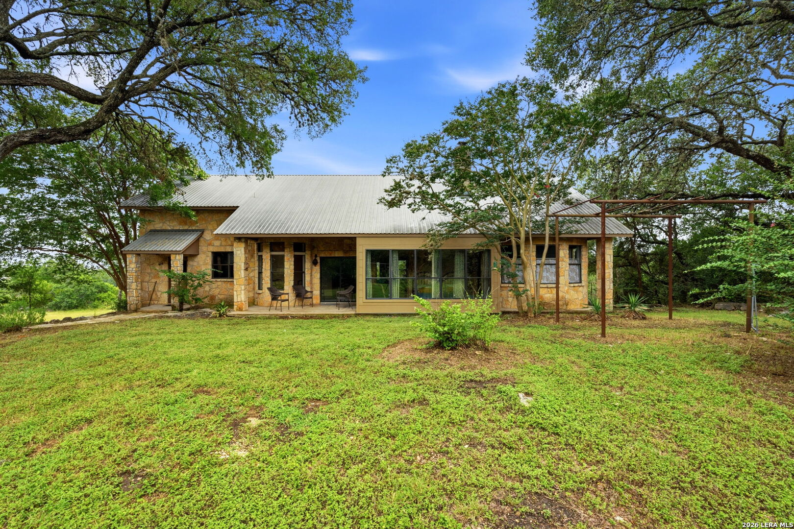 2939 Rolling Oaks Drive — photo