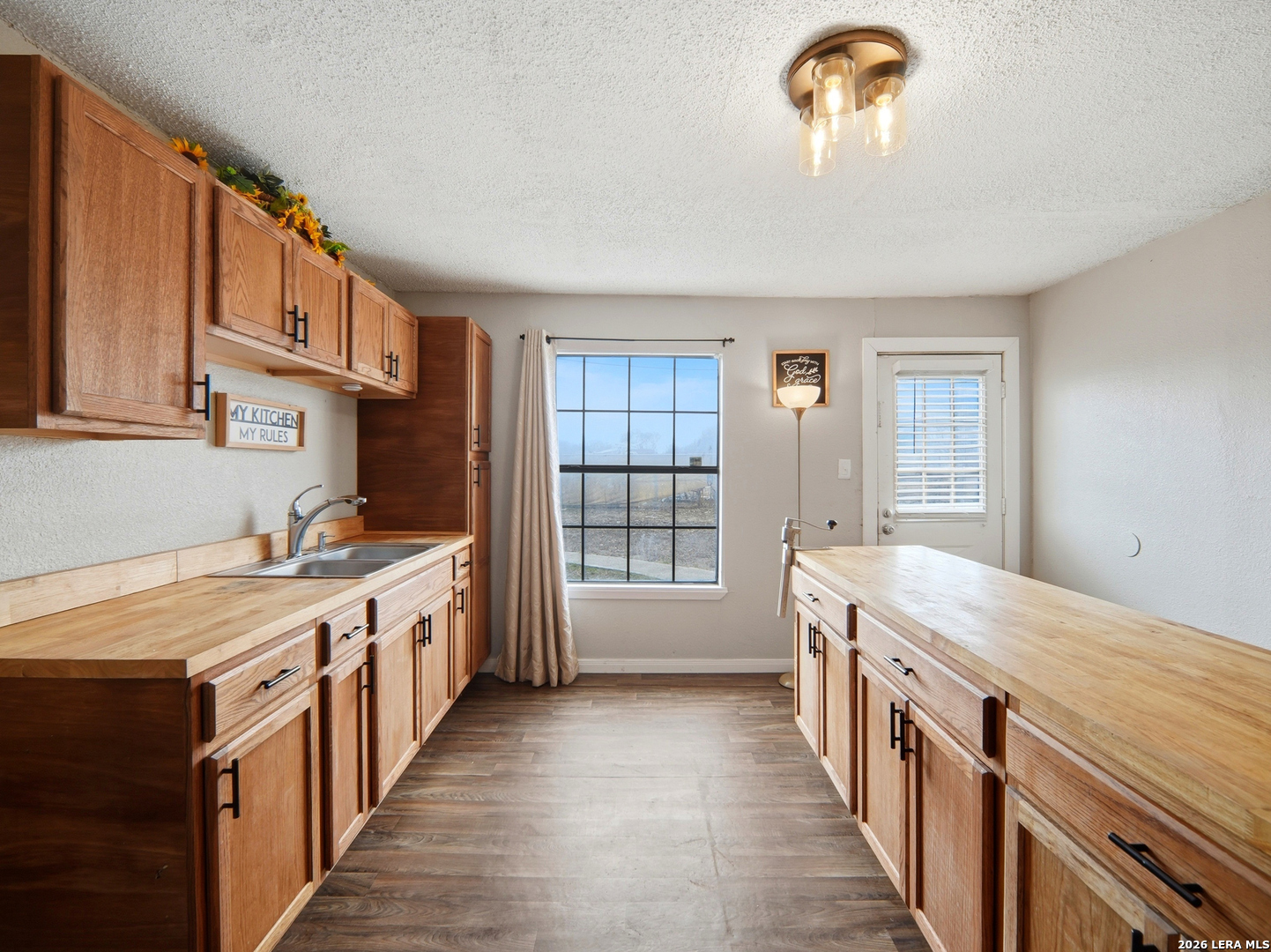 305 Toepperwein Road, Converse, TX 78109 — photo 3