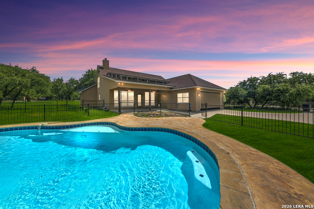 200 Texas Country Drive — photo