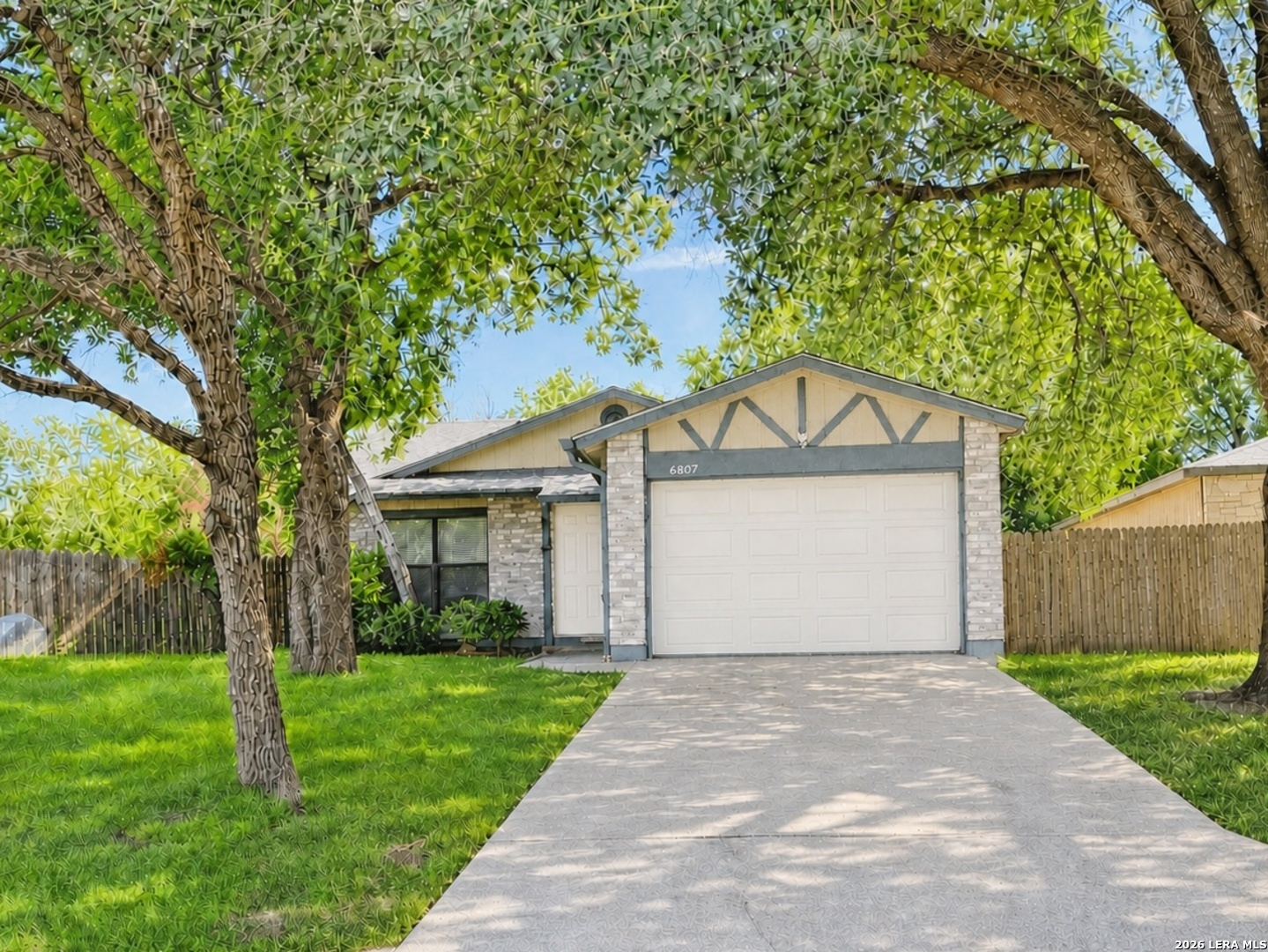 6807 Misty Field Drive — photo
