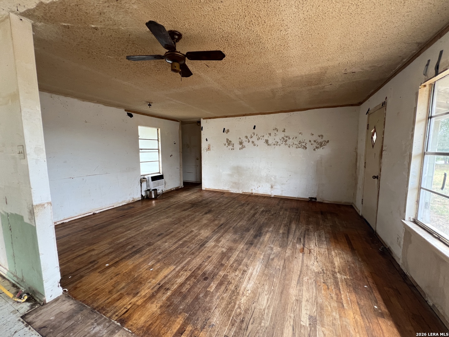 19930 Fm 463, Devine, TX 78016 — photo 3