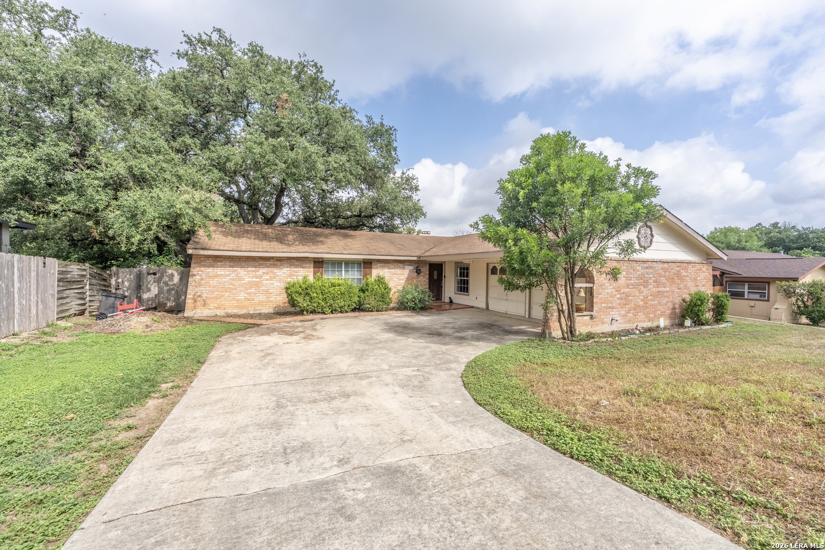 16611 Burr Hill Street — photo