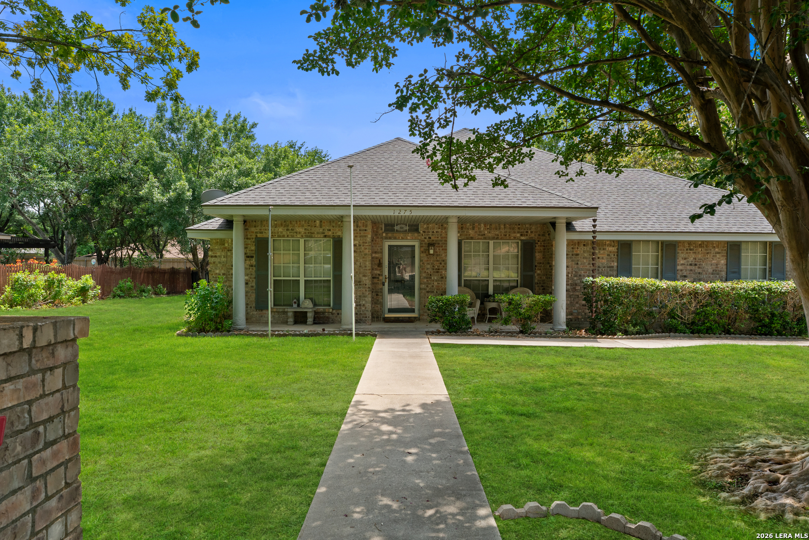 1275 Fox Glen Road — photo