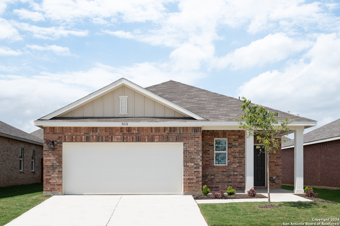 140 Dionicio Loop, Seguin, TX 78155 — photo 2