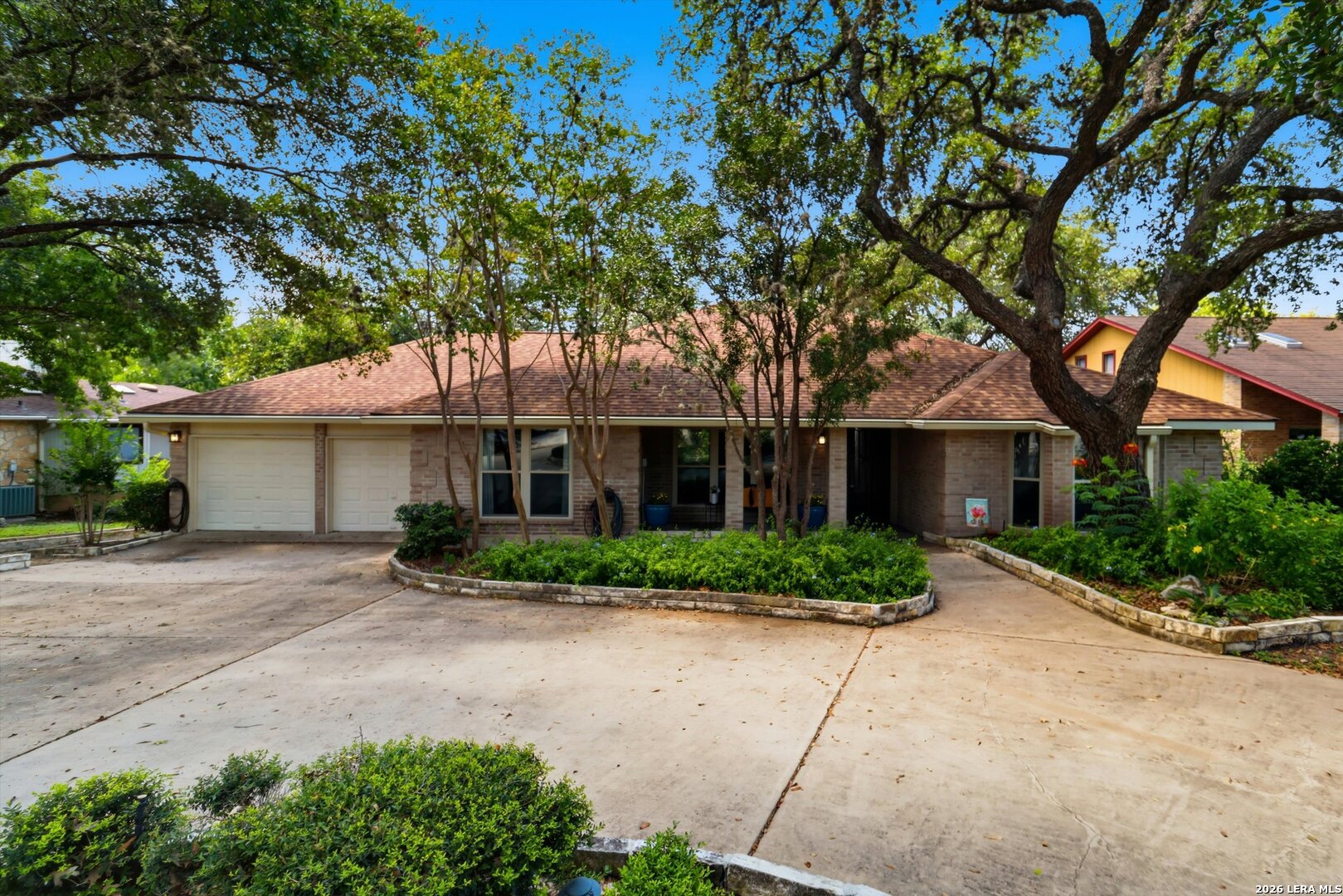 2306 Park Creek — photo