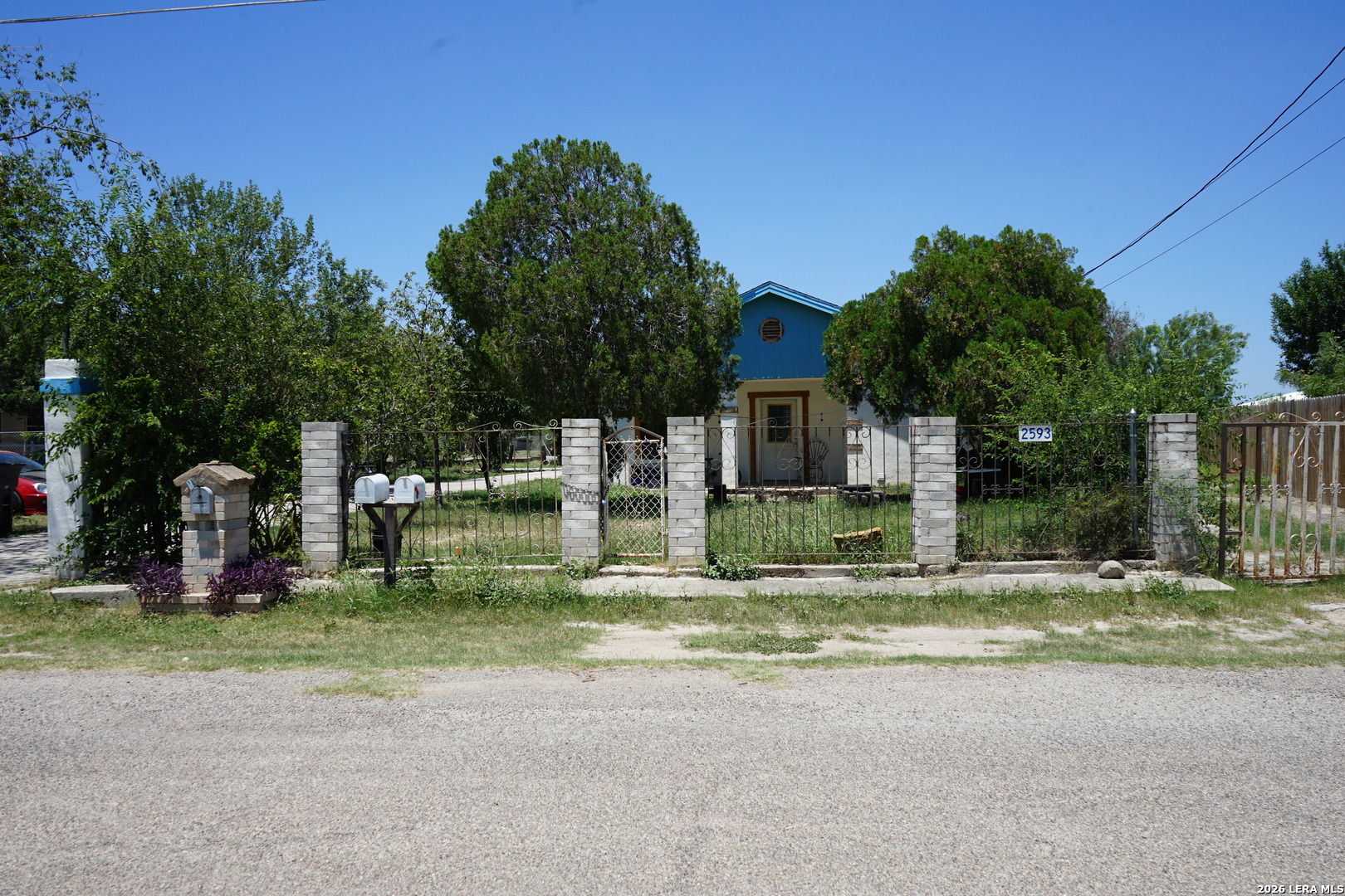 2593 Eidson Road, Eagle Pass, TX 78852 — photo 2